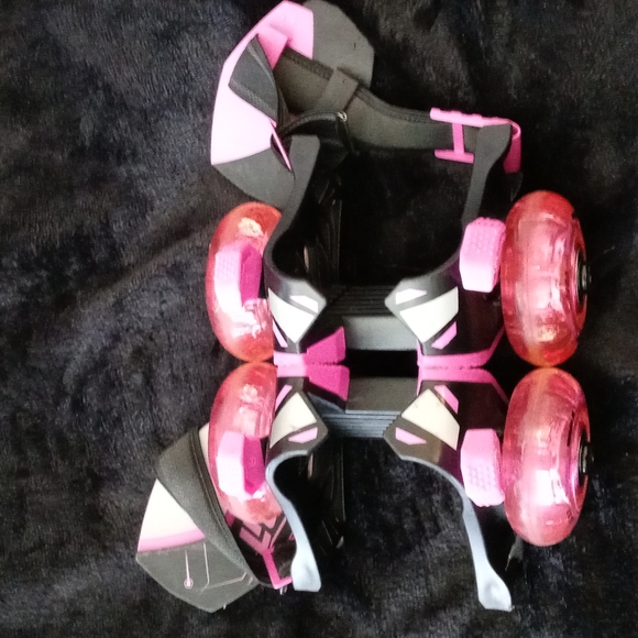 Neon Street Heel Skates - Picture 4 of 5